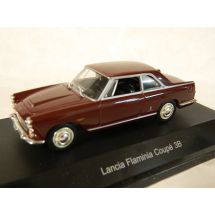 Lancia Flaminia coupe punainen